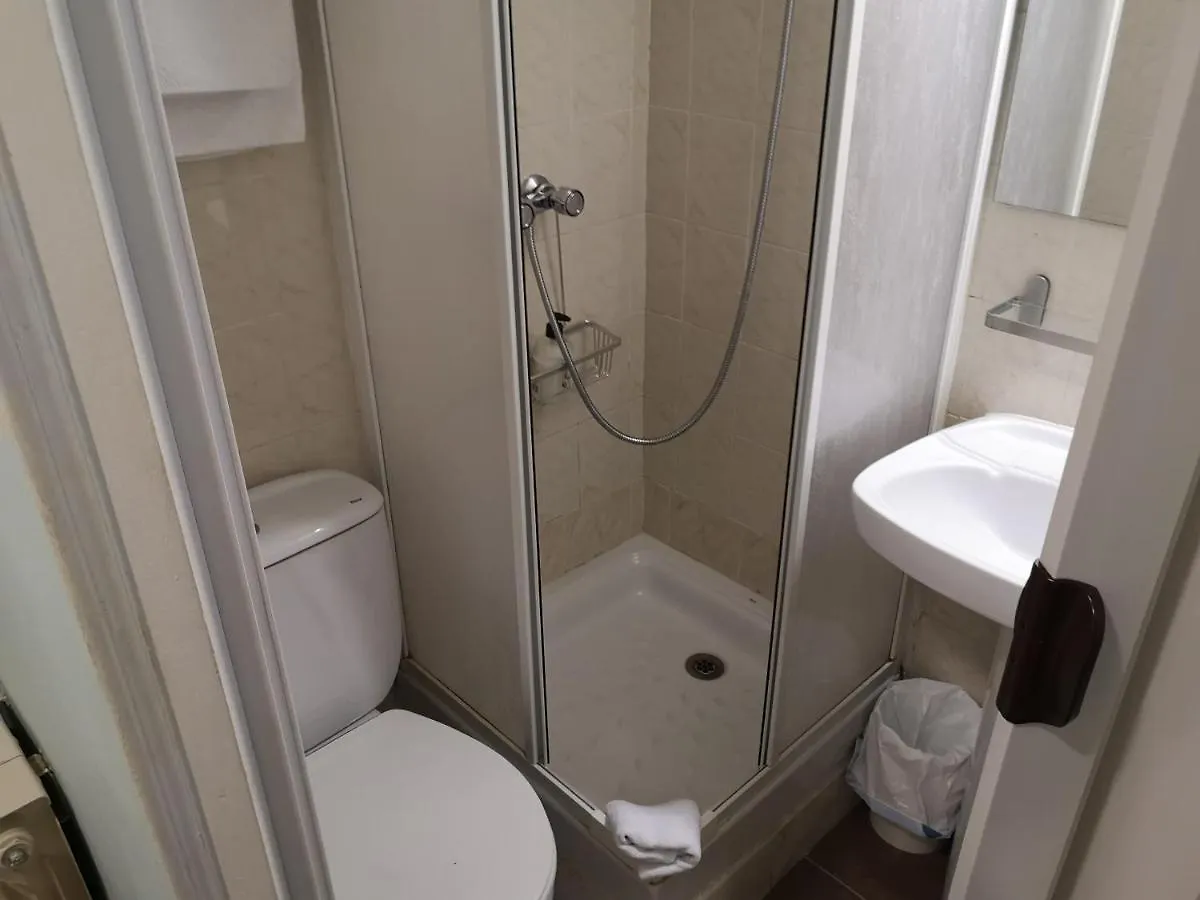 Hostal Lesseps Barcellona 2*,  Spagna