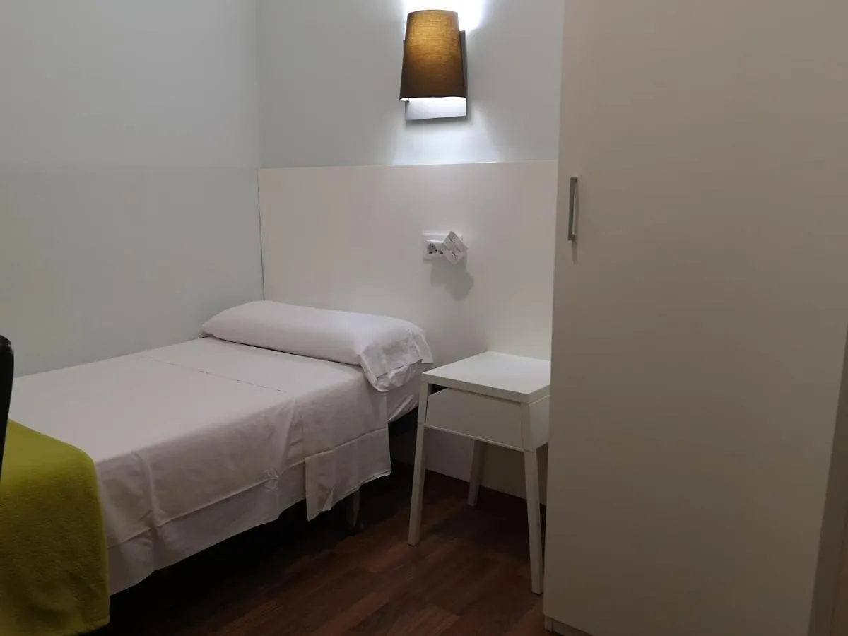 Hostal Lesseps Barselona 2*,