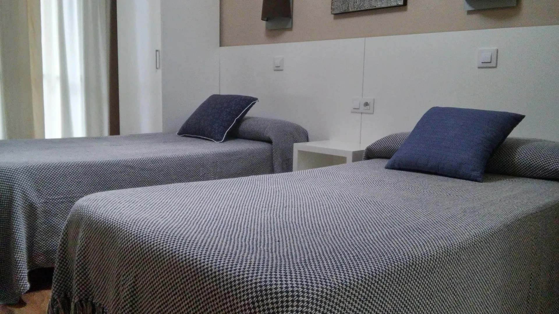 Affittacamere Hostal Lesseps Barcellona