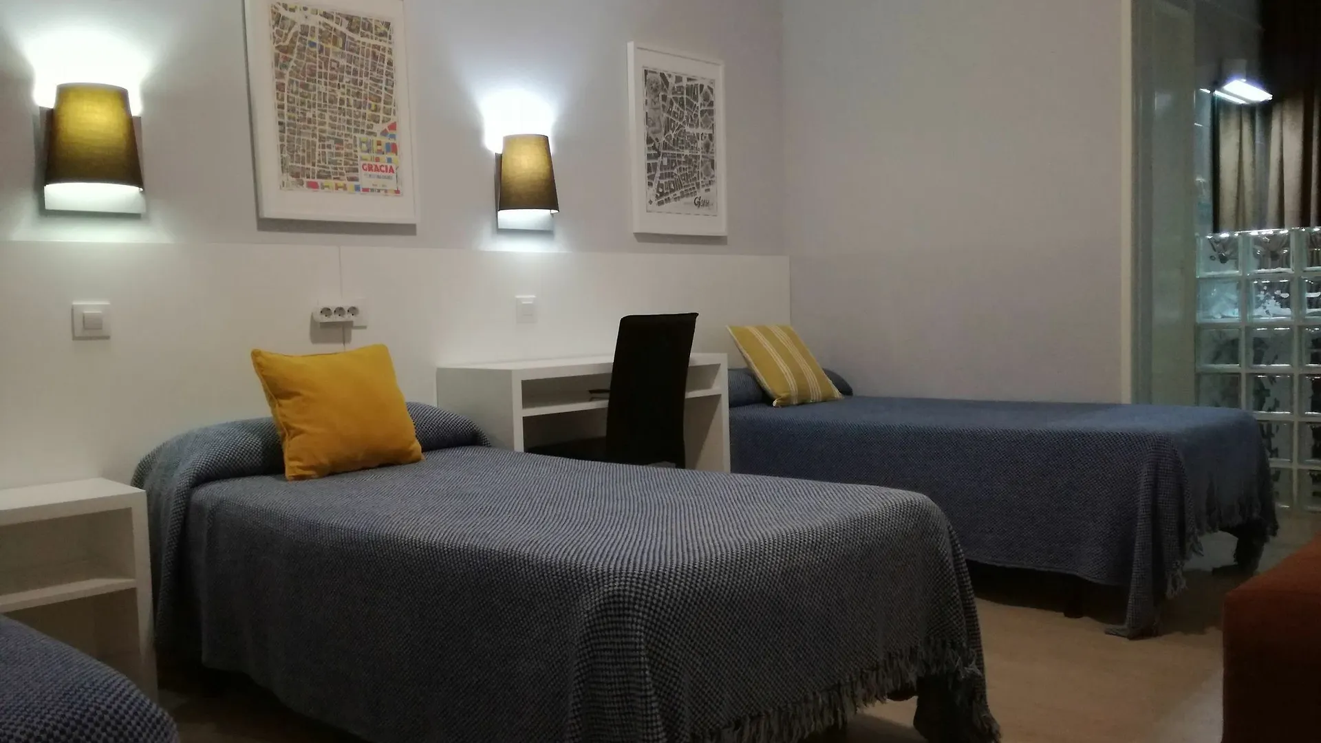 Affittacamere Hostal Lesseps Barcellona