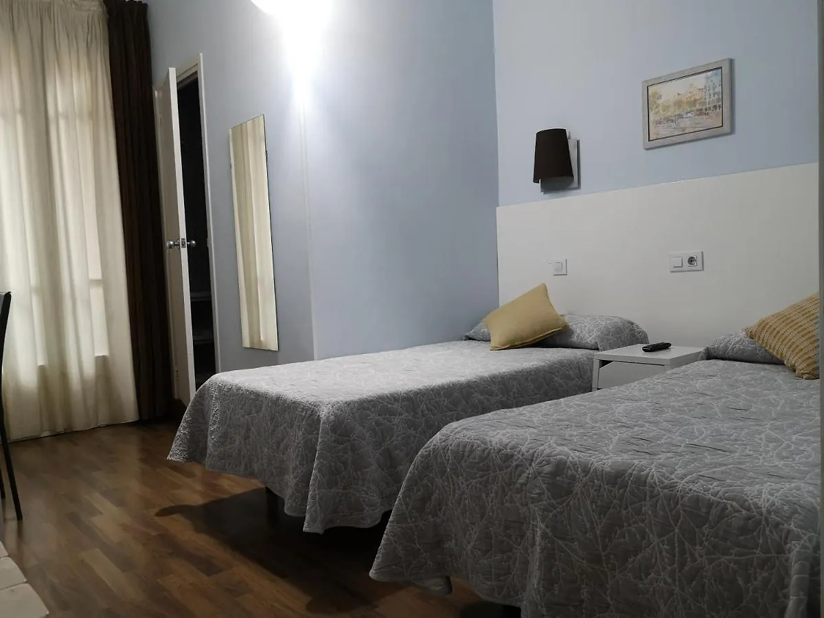 Hostal Lesseps Barcellona 2*,