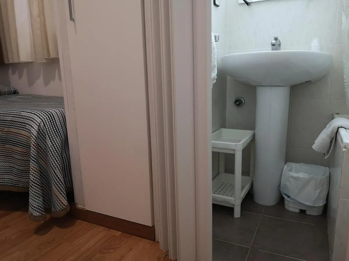 Hostal Lesseps Barcellona Spagna